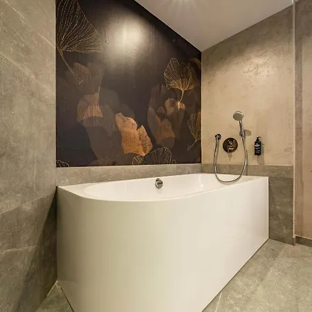 Bruecke 4* מאיירהופן