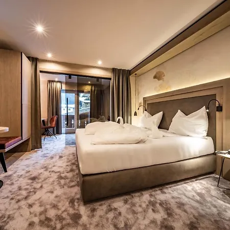 Hotel Bruecke 4*