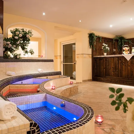 Bruecke 4* מאיירהופן