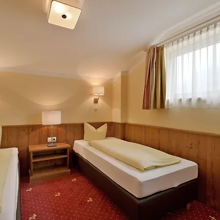 Отель Bruecke Майрхофен