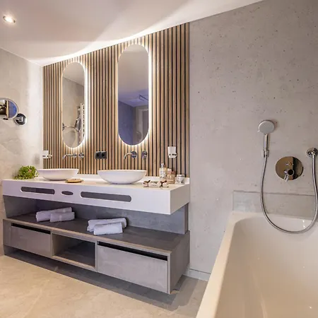 Bruecke Otel 4*